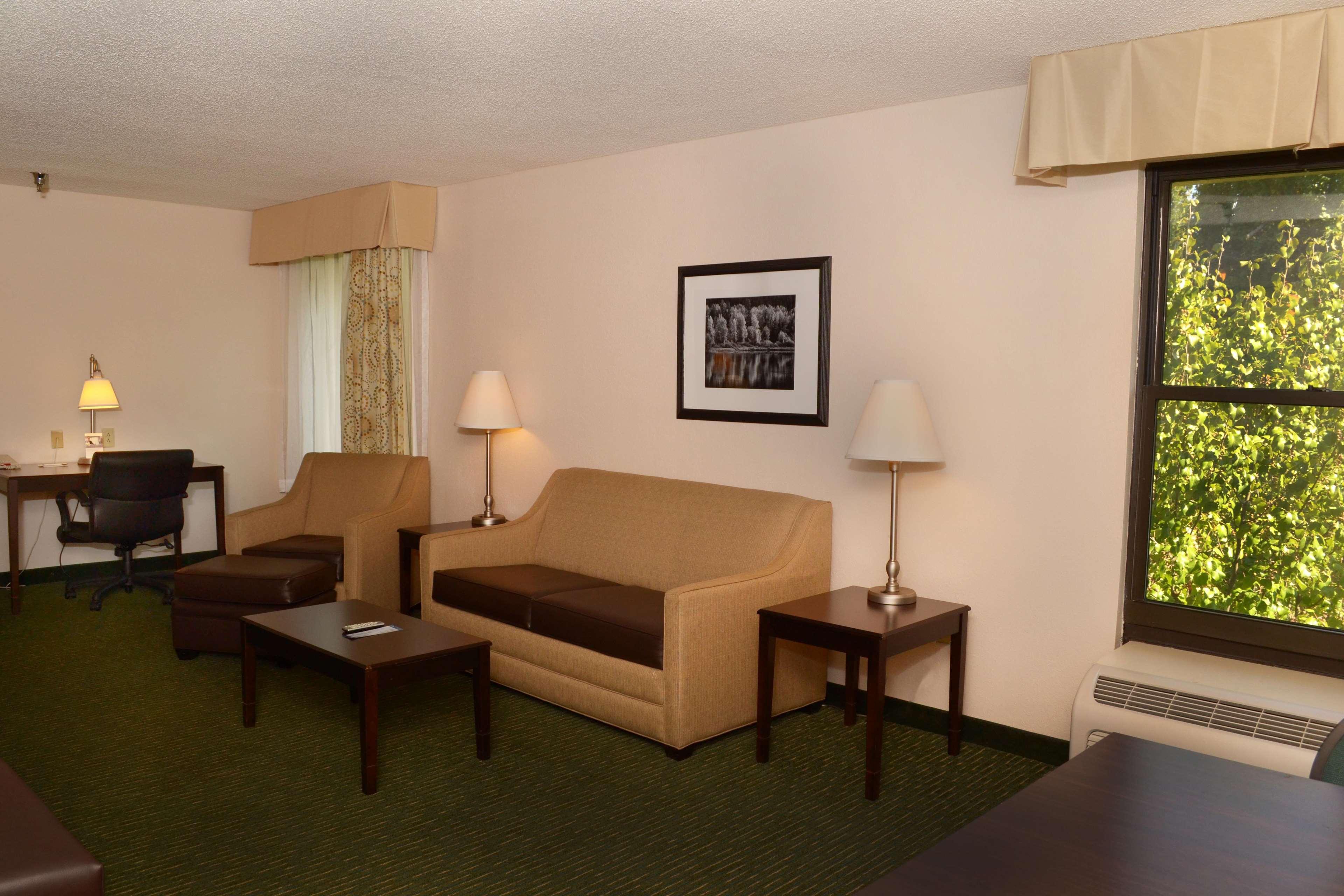 Hampton Inn Sanford Bagian luar foto