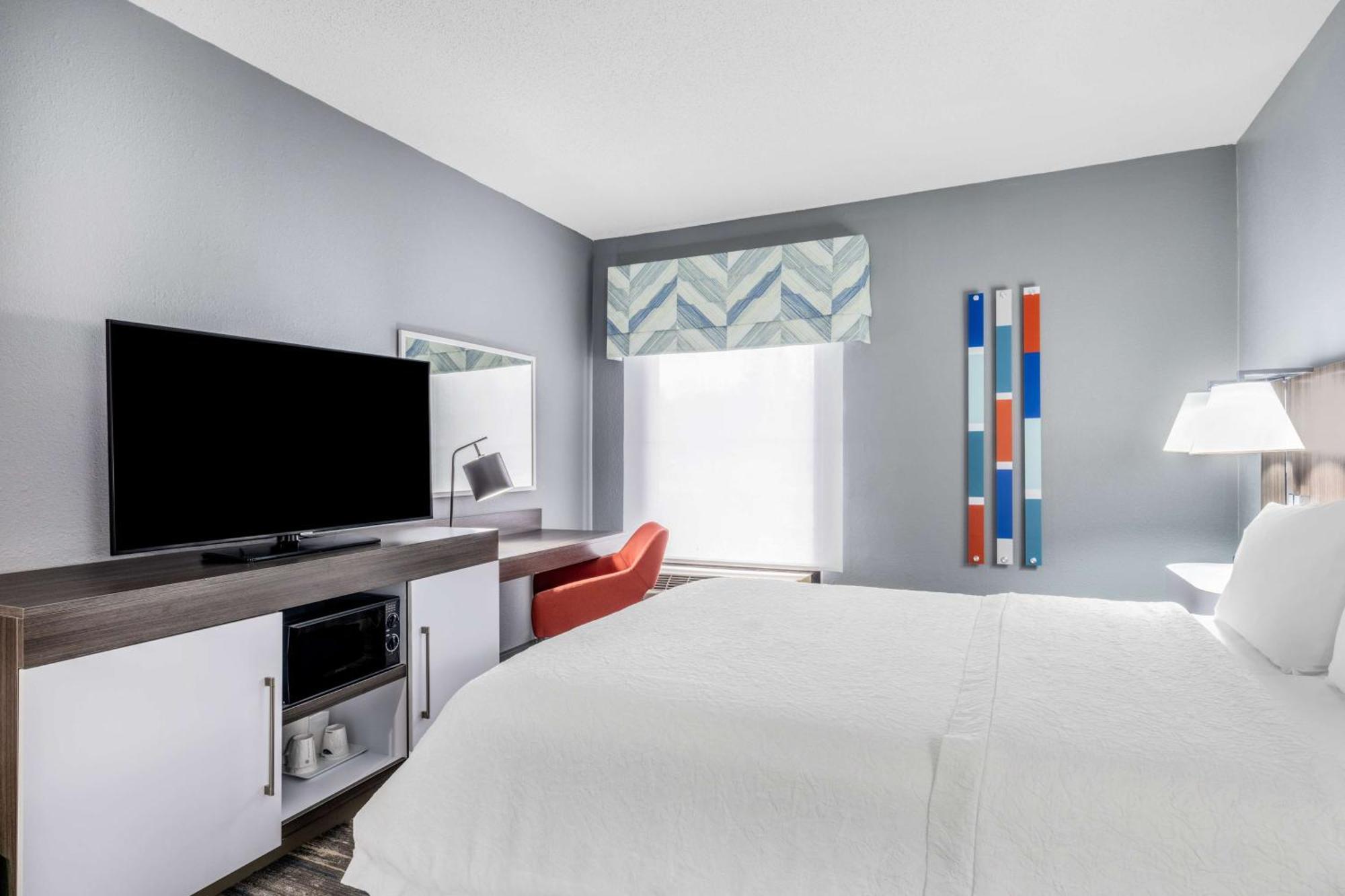 Hampton Inn Sanford Bagian luar foto