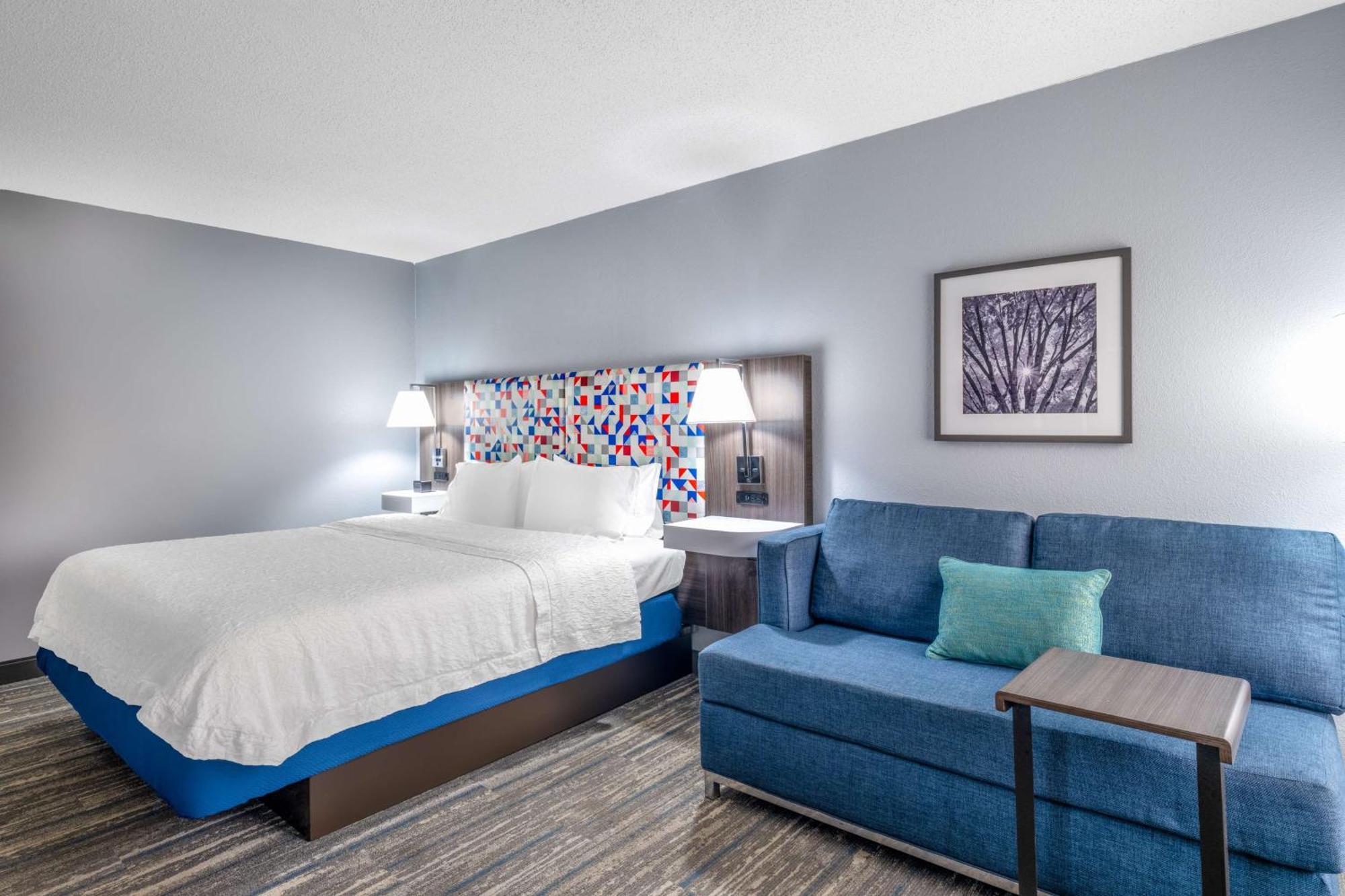 Hampton Inn Sanford Bagian luar foto