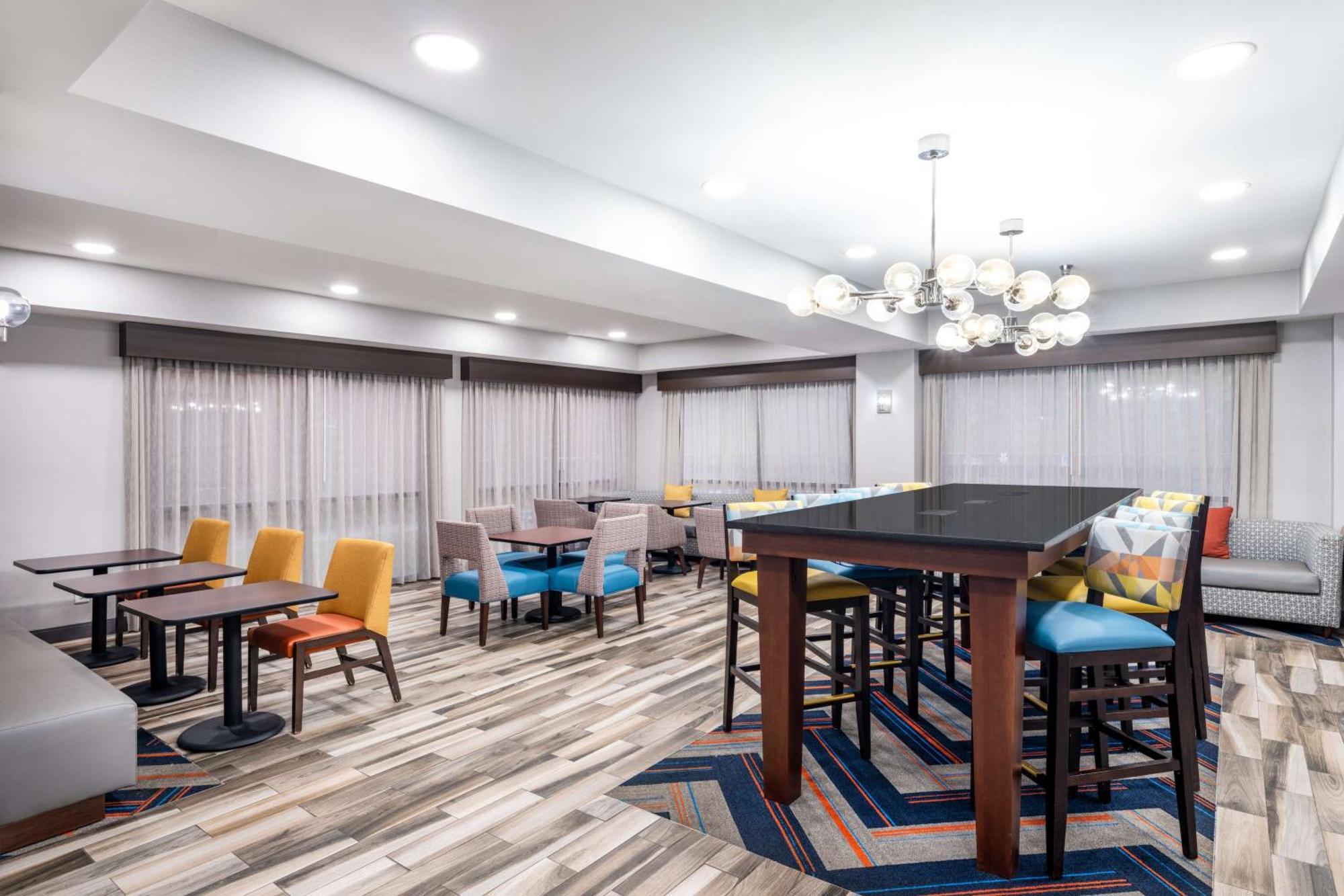Hampton Inn Sanford Bagian luar foto